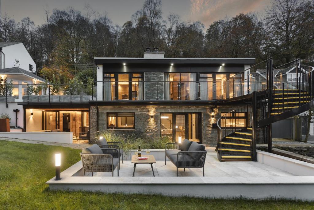 The Hideaway at Longtail, Bowness-on-Windermere