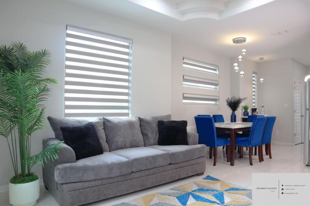 The Ambassador Suite, Edinburg