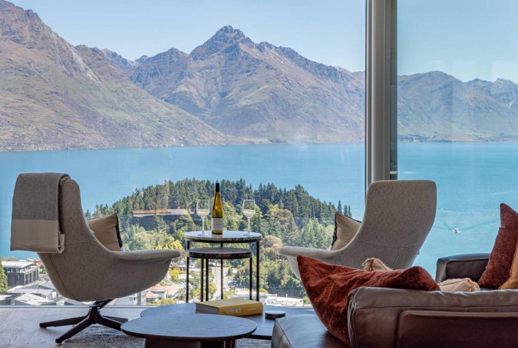 Atanga, a Relax it's Done holiday home, Queenstown