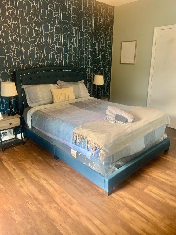 Queen Suite - Private Entrance - WiFi, Morrow