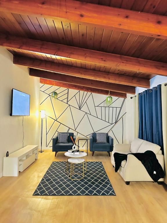 P and N Suites, Edmonton