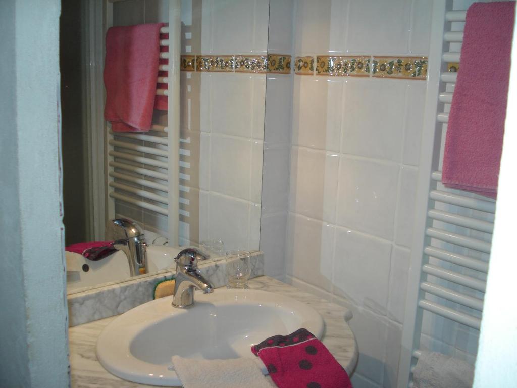 GITE ET CHAMBRES ROQUEBILLIERE Berthemont les bains VESUBIE MERCANTOUR - 2