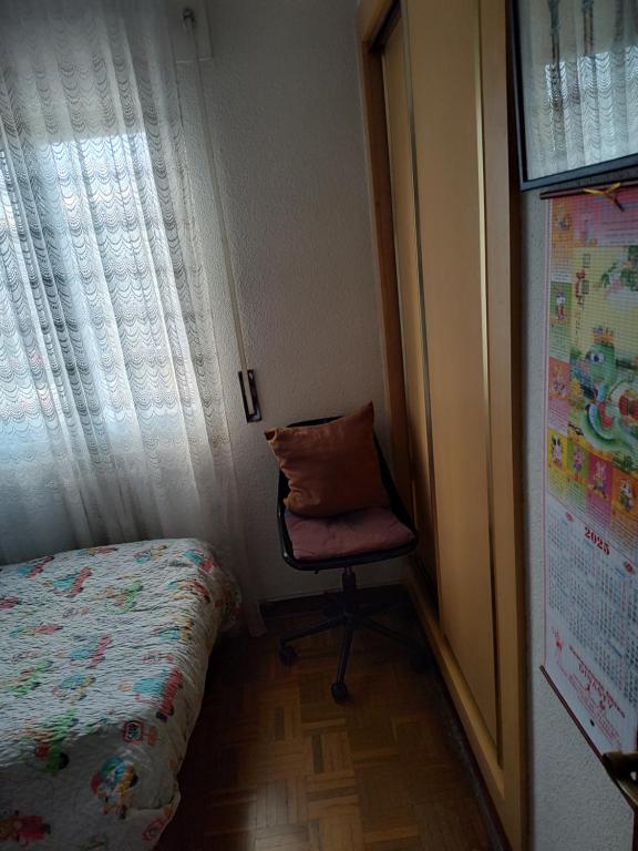 Habitación Privada Alameda de Osuna - 4