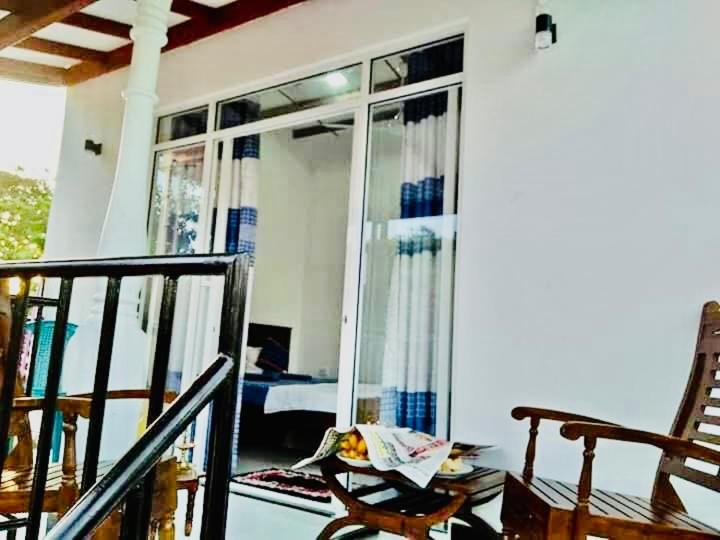 Maya guesthouse, Weligama