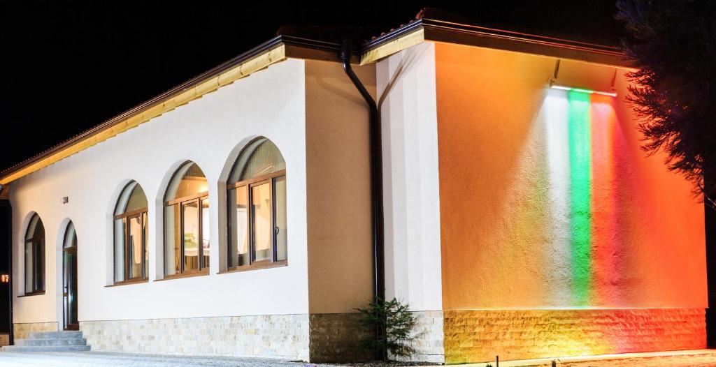 Hotel Nikol — Hotel in Dolna Banya