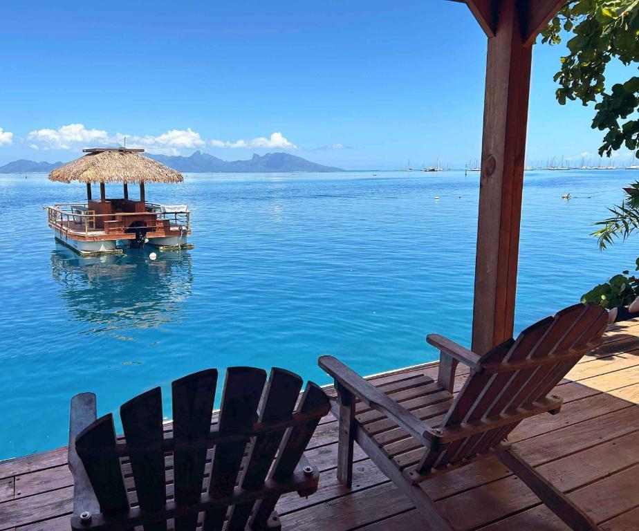 Vaima Waterfront Bungalow, Punaauia