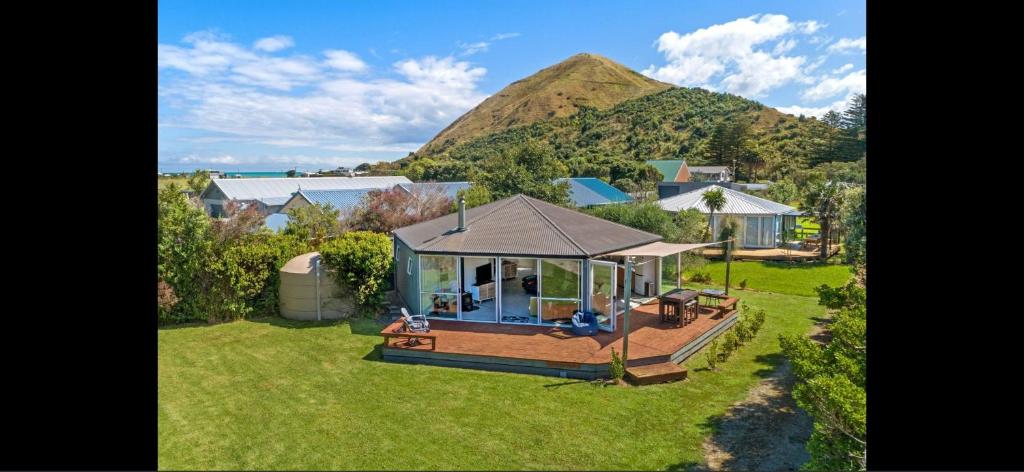 Starboard Retreat, Mahia