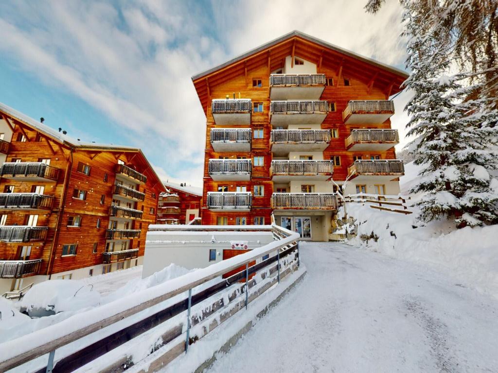 Spacious apartment with balcony - 4