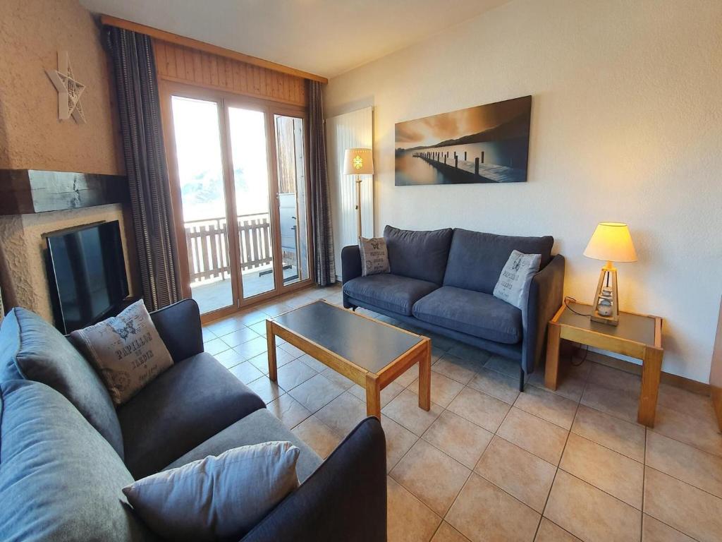Apartment for 8 in Veysonnaz - 2