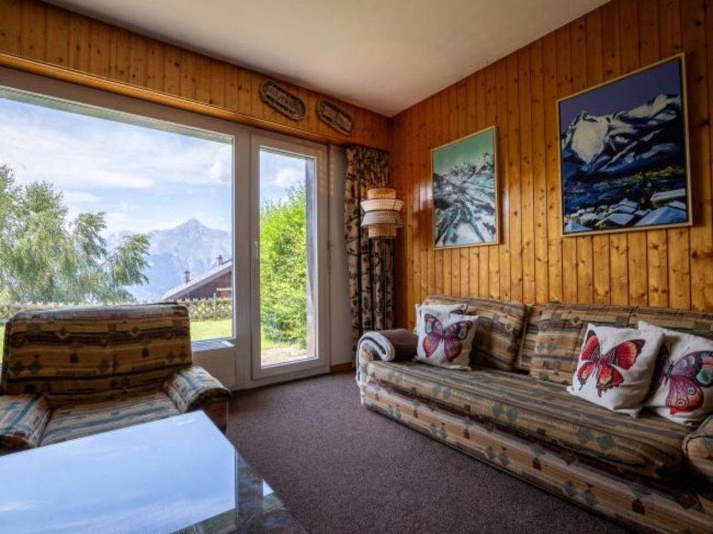Pet-friendly apt with mountain views - 2