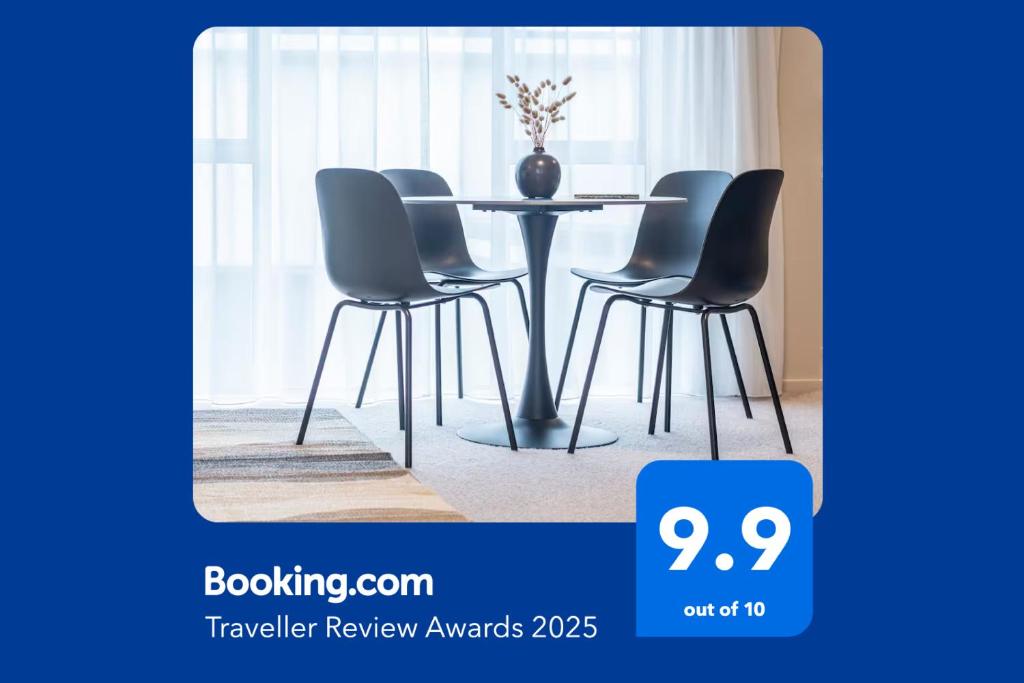 On Cotswolds, Whanganui