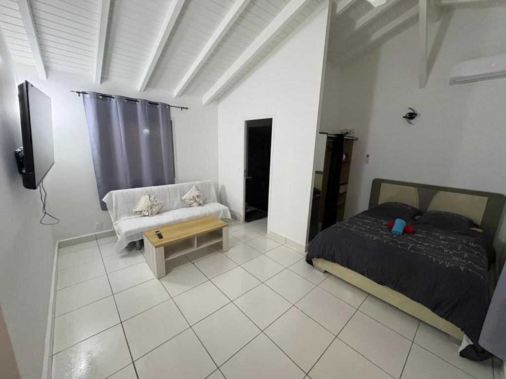 Oasis studio, Sainte-Anne