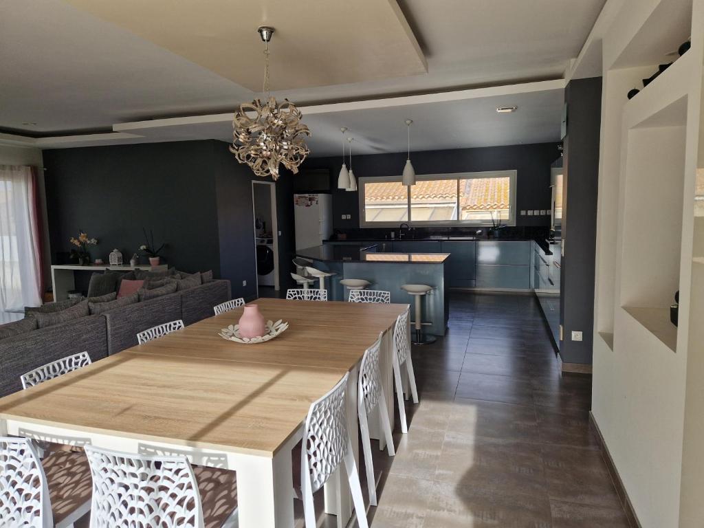 Villa moderne de 220m2 avec piscine, Sérignan - 2