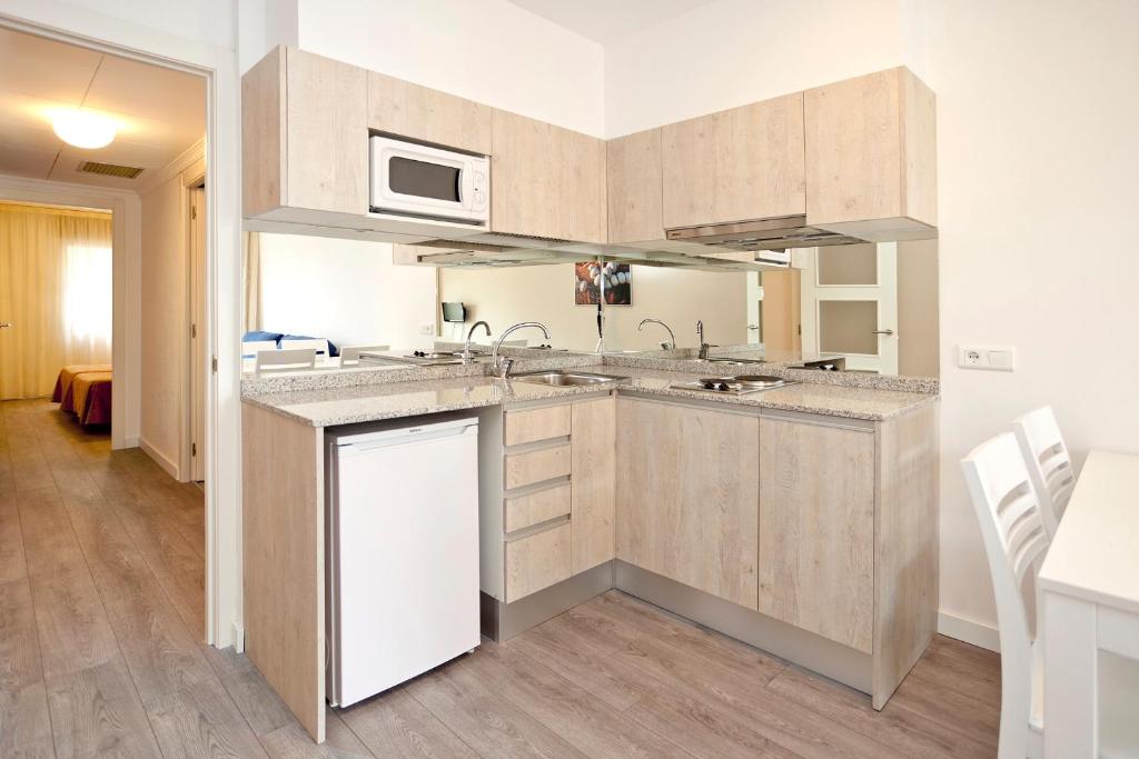 Apartamentos Port Eugeni - 2
