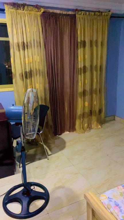 Service apartment, Abudža