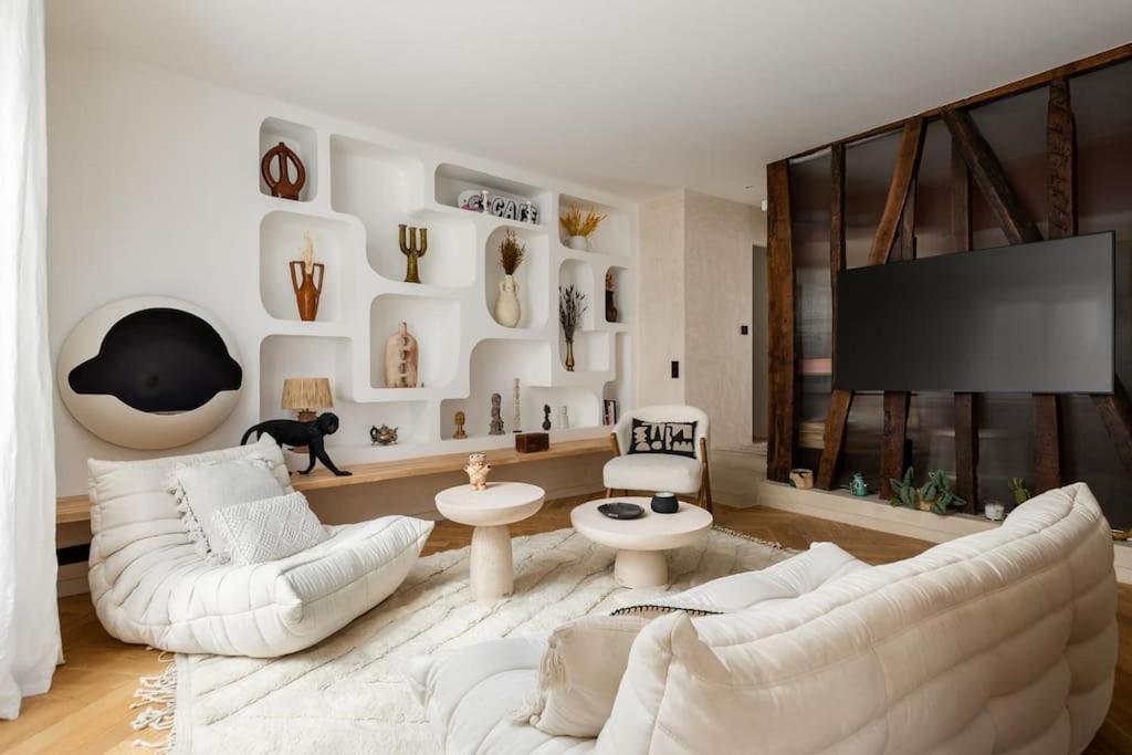 Amazing flat in an amazing Montmartre street - 1