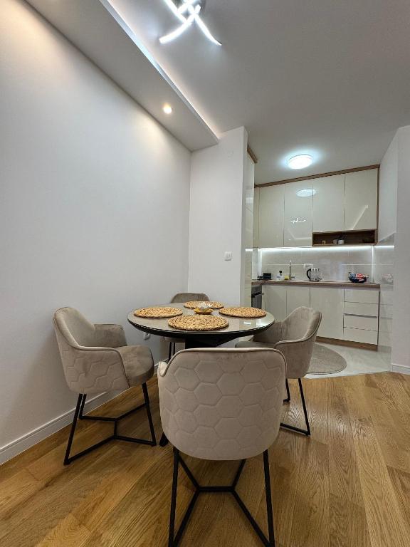 Stan AP Central Podgorica - 3