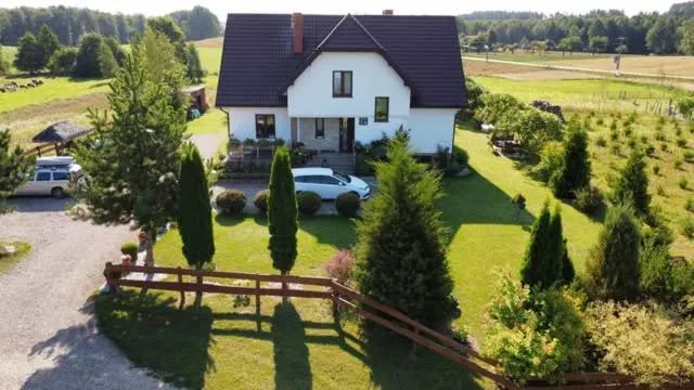 Agroturystyka nad Wigrami pokoje u Kasi i Tomka，位于Cimochowizna的酒店