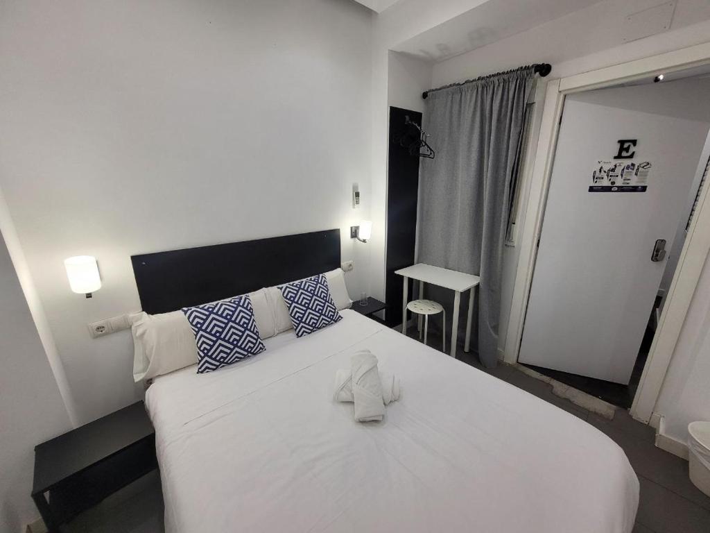 AYZ Frailes - Auto check-in property - 4