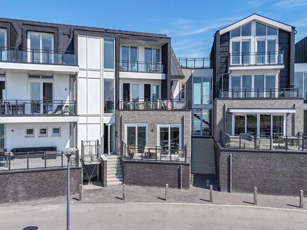 Apartment in Zeeland by Oosterschelde Beach, Sint Annaland
