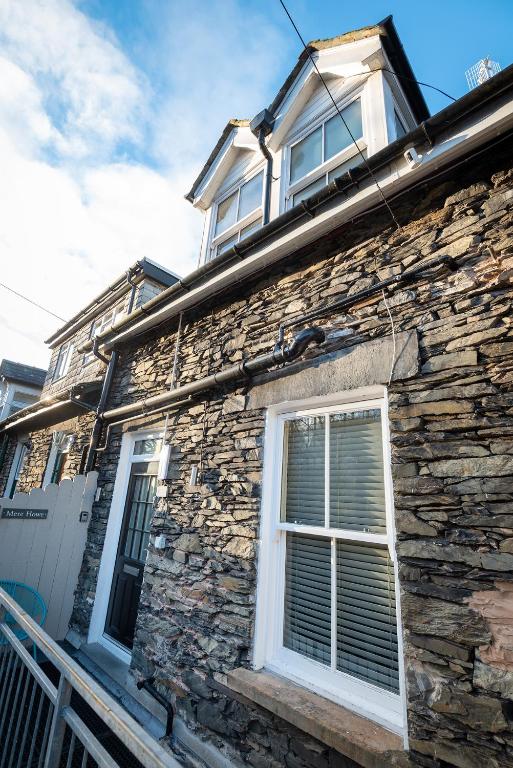 Lake View Family & Pet Friendly Home - Central Bowness photo 7