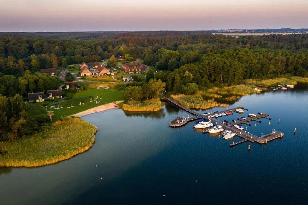 BEECH Resort Plauer See, hotel in Plau am See