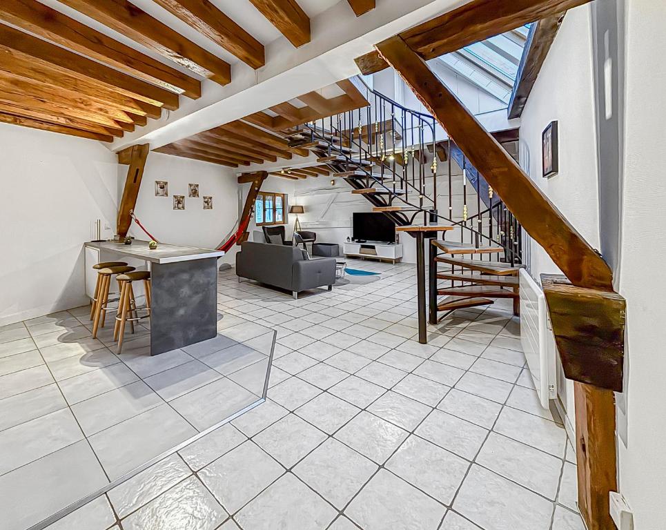 Spacieux & lumineux avec Smart-TV et Wi-Fi rapide, Troyes