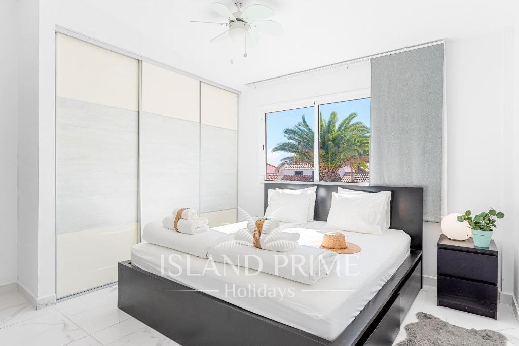 Family Villa in a Heated Pool Complex in Golf del Sur FV4 - 4