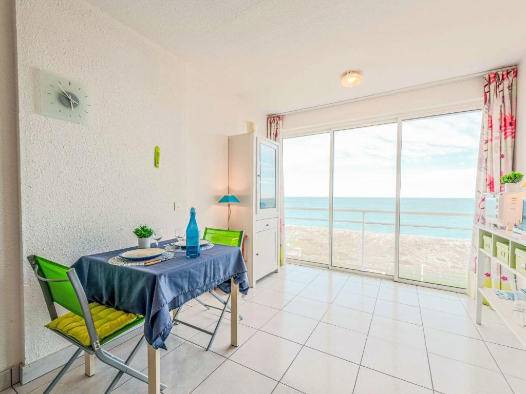 Apartment Amphitrite-2 by Interhome - 4