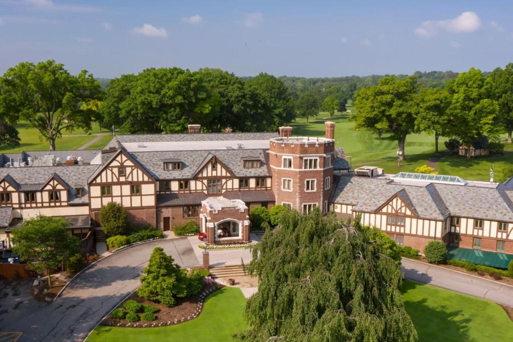 Beautiful rm - Isolated, Quiet and Private, East Rochester