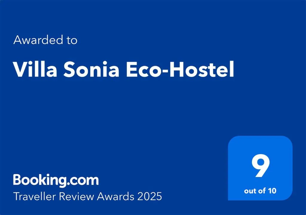 Villa Sonia Eco-Hostel，位于Gigante的酒店