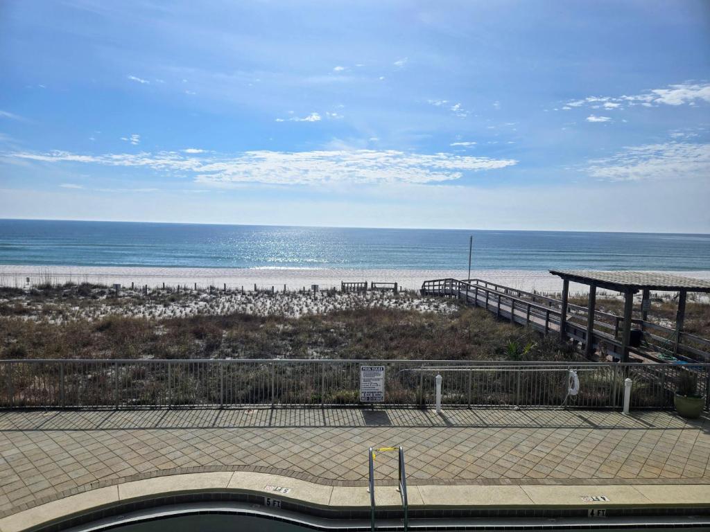 Mirabella 101, Pensacola