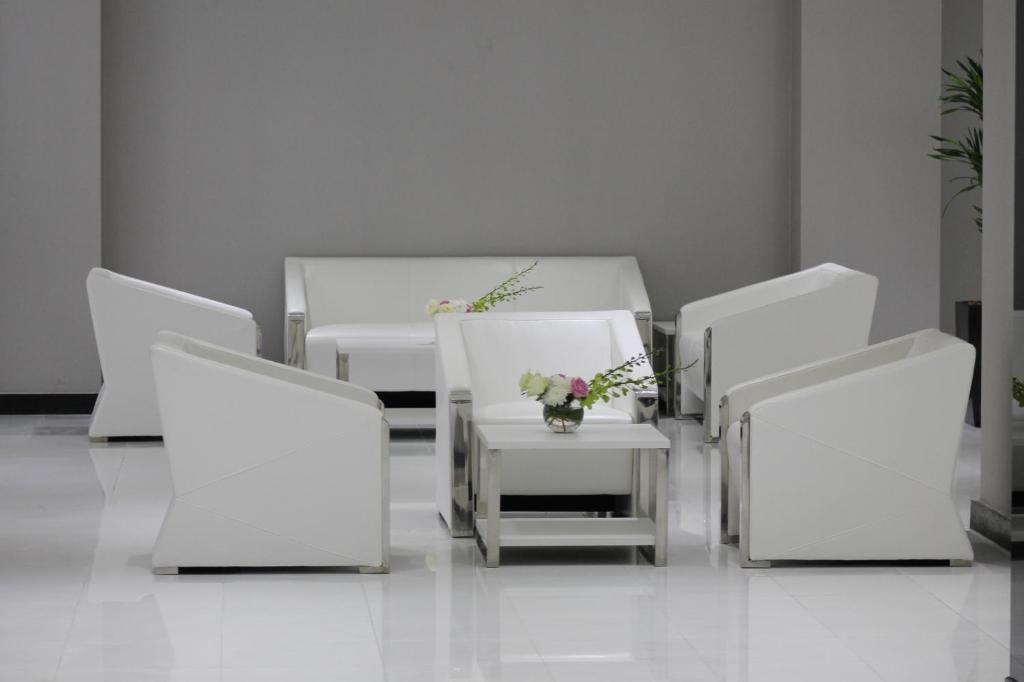 フロント・ロビー