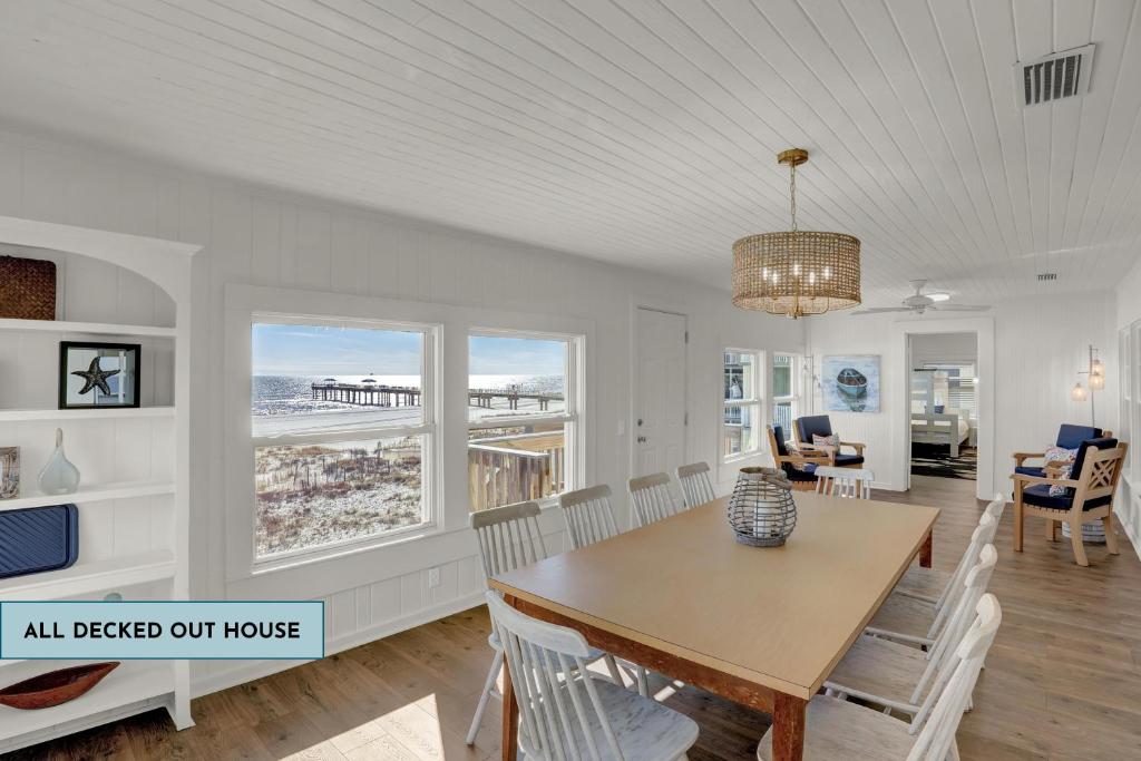 All Decked Out, Orange Beach