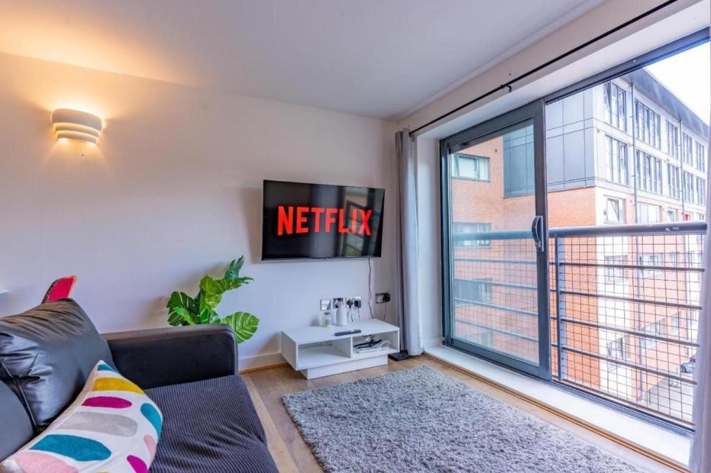 2br-sleeps6-wifi-smarttv-o2academy-ws87, Birmingham