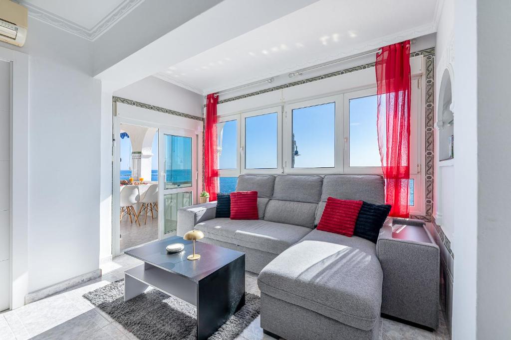 797 HOLIDAY RENTALS - Acogedor piso para 5 frente al mar - 4