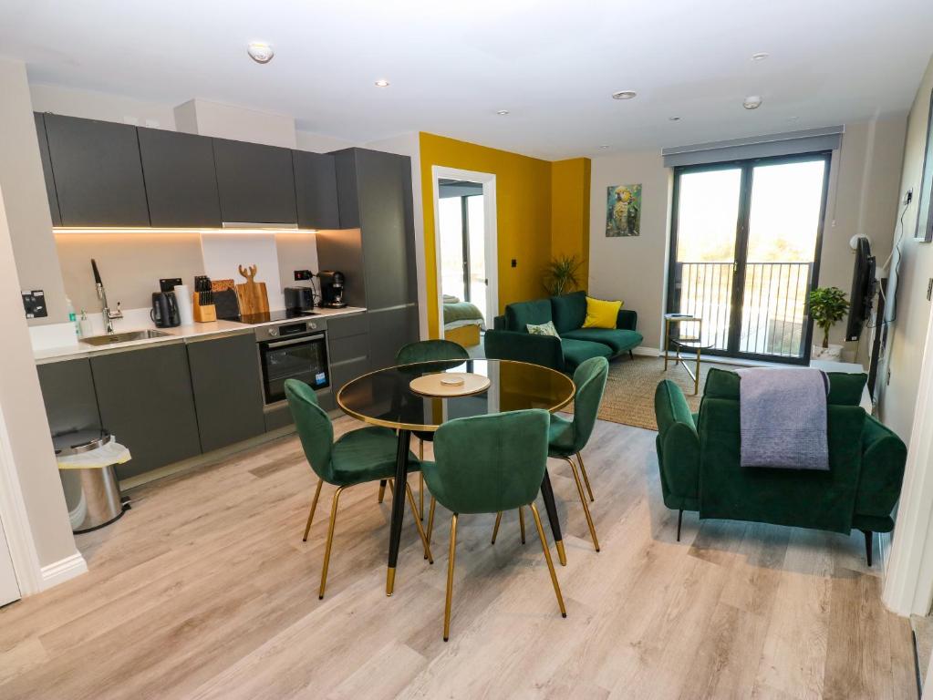 Emerald Retreat, Leeds