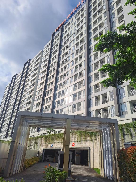 Paradiseroom, Kejayan