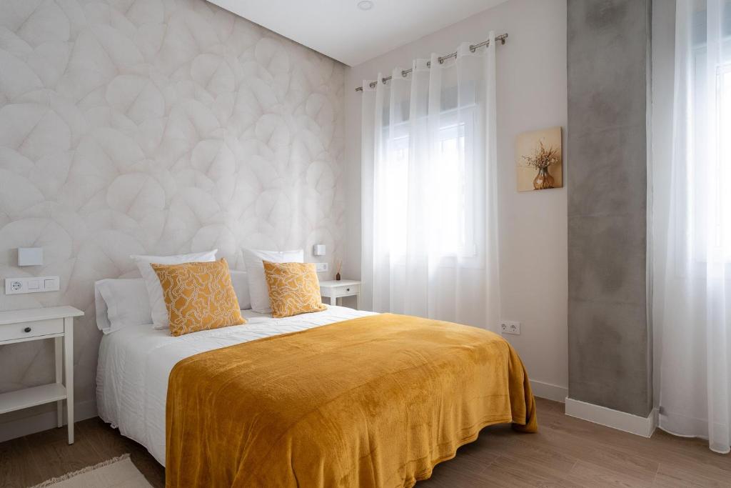 Apartamento Triana Doble Oro - 2