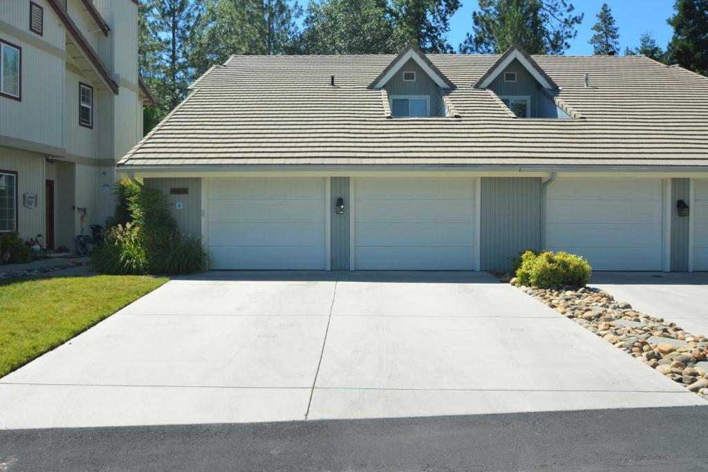 Walter- Lake Areareduced Nightly Rate, Bass Lake