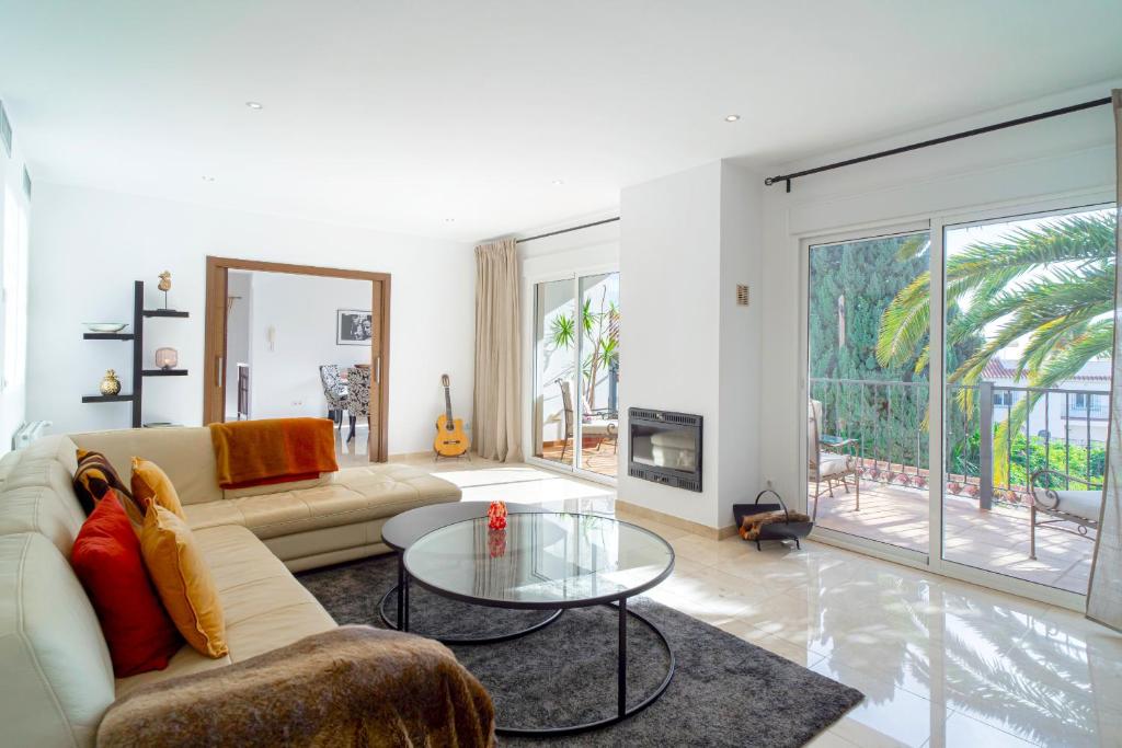 Villa Grande Luxe Private Pool by Casasol - 4