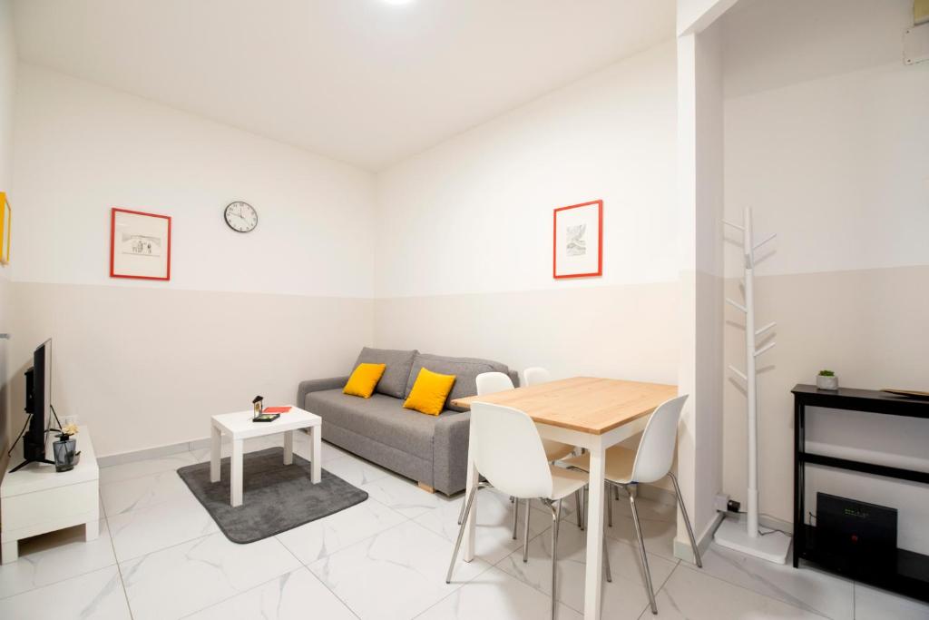 Genova Loft, City Centre Shopping District - 4