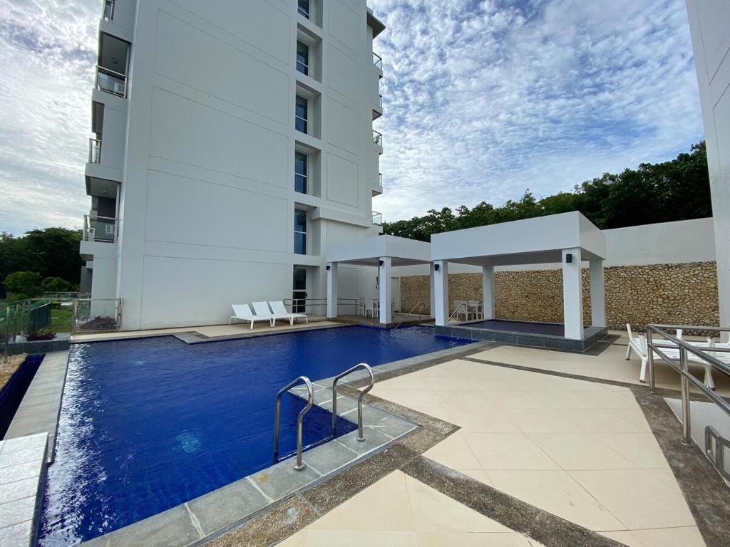 Luxury Oceanview Condo 3