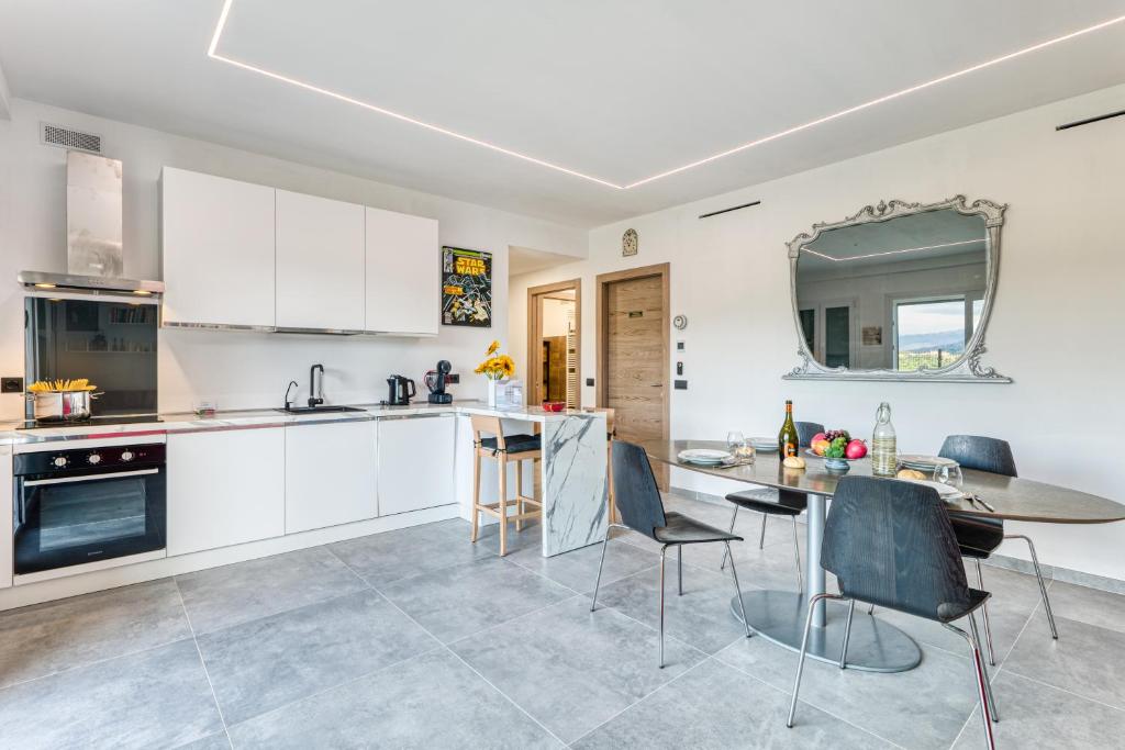 Gemma Marina near Villa Grock Museum - Happy Rentals - 4