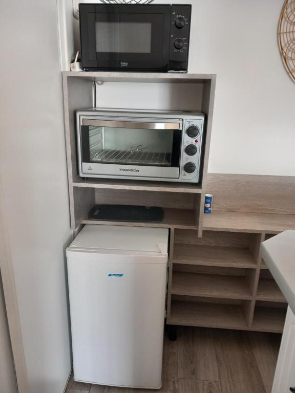 Appartement avec une petite place de parking, centre ville, proche gares - 3