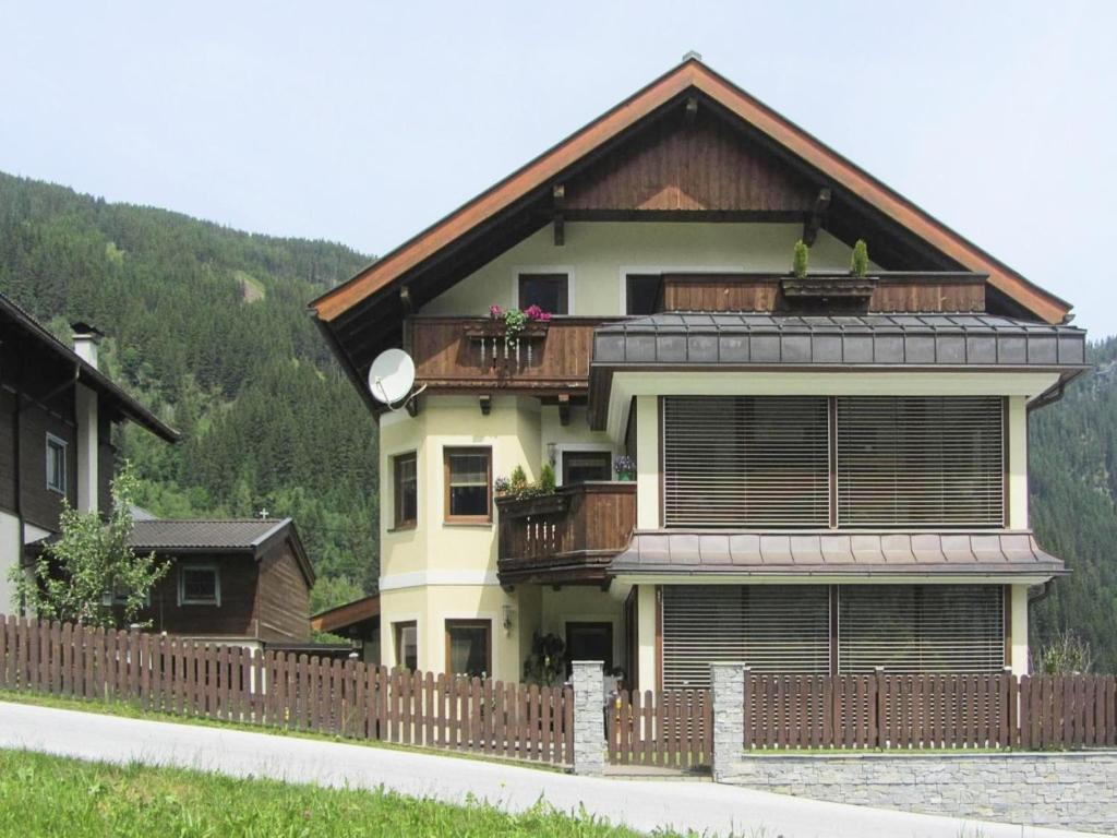 Chalet in Krimml near Waterfalls - 3