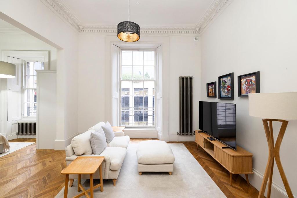 JOIVY Modern Studio in Edinburgh West End, Edinburgh