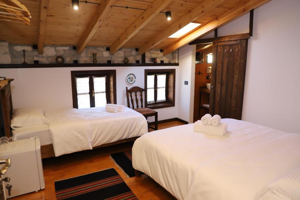 Triple Room with Mountain View