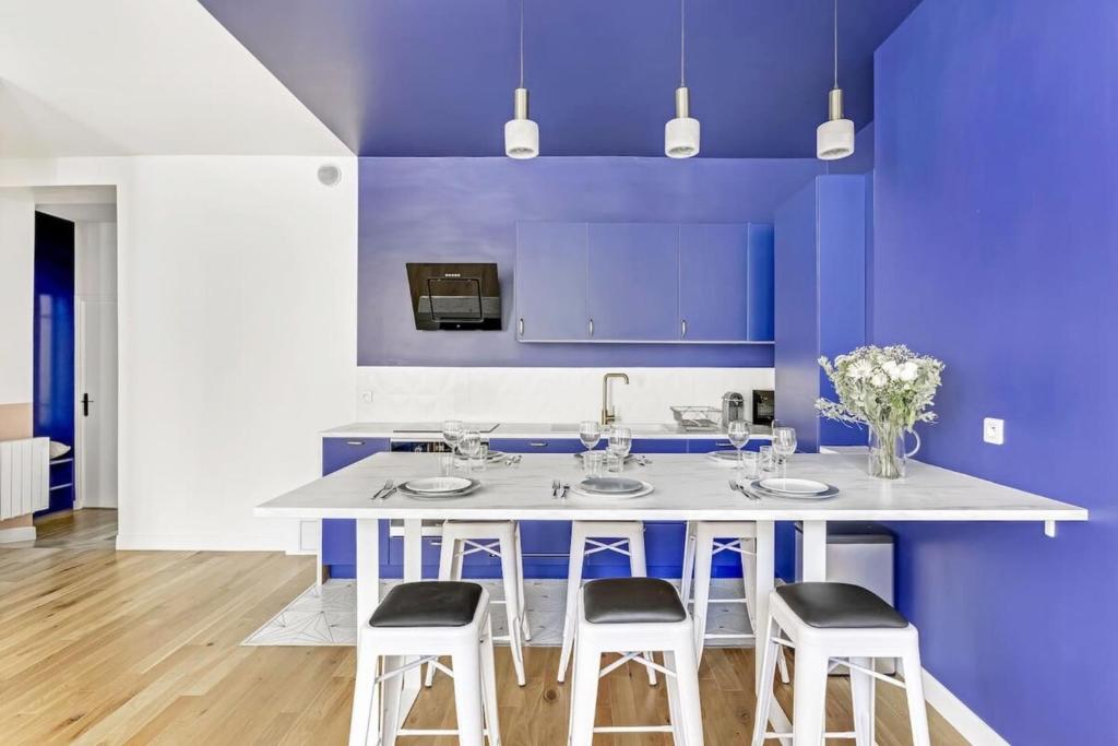 Blue Design 2BDR Flat in the Heart of Bastille - 2