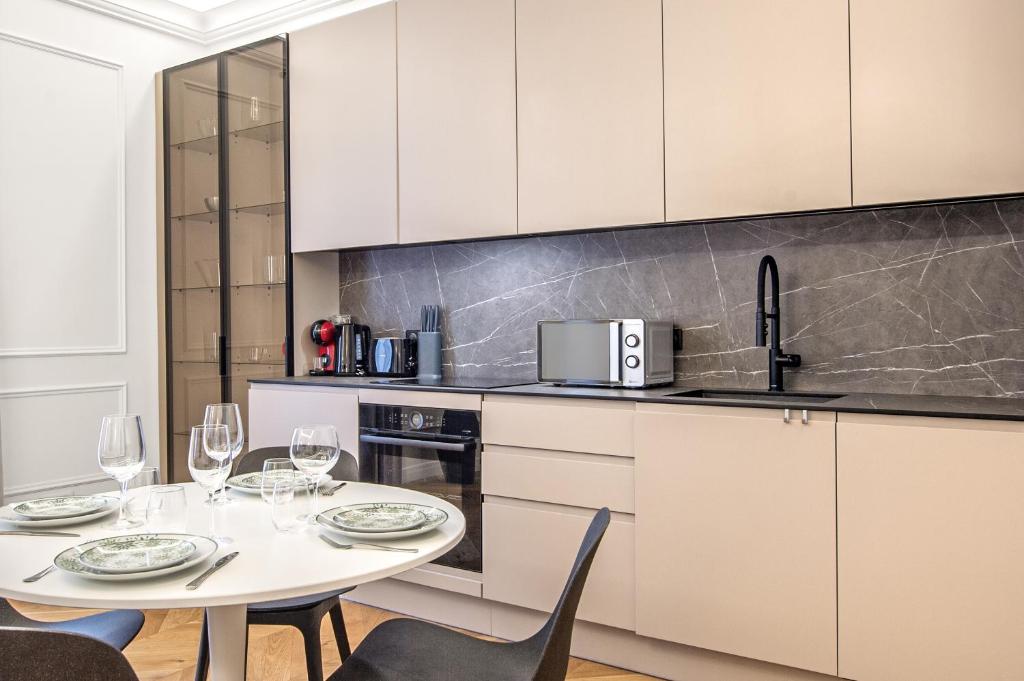2mn Monaco - Rénovation Luxe - CU - 2